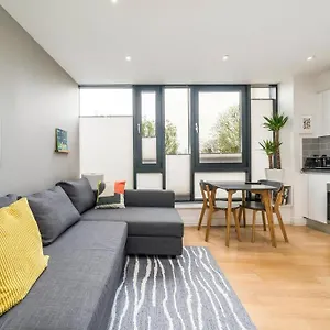 Modern 1 Bedroom In Hackney Wick Apartment London